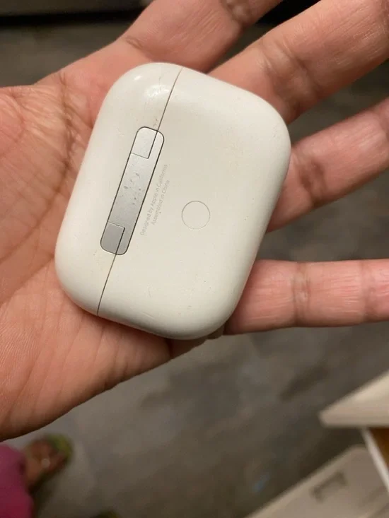 SHIJIA White Wireless Earbud Charging Case - Picture 3 of 5